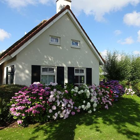 Attractive Holiday Home With Jetty Steendam Exterior foto
