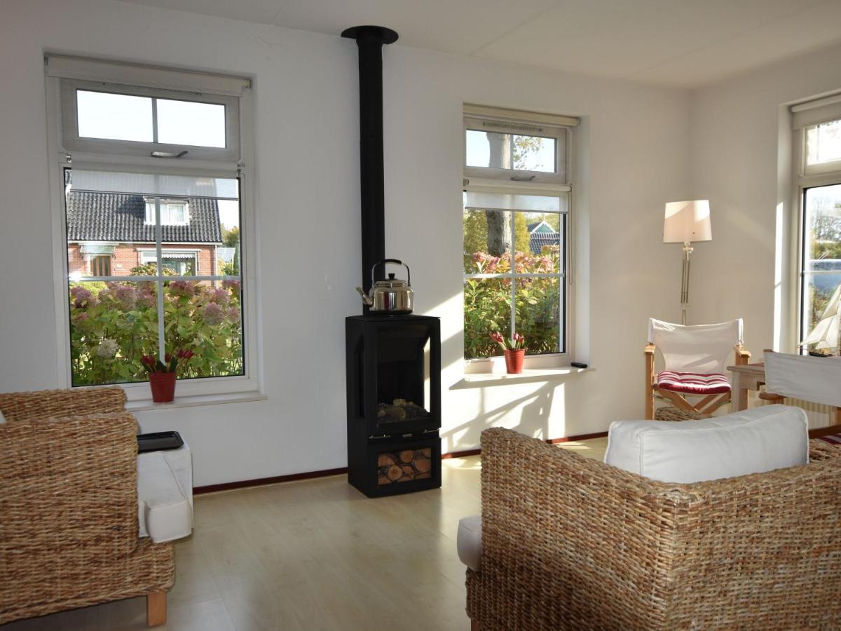 Attractive Holiday Home With Jetty Steendam Exterior foto