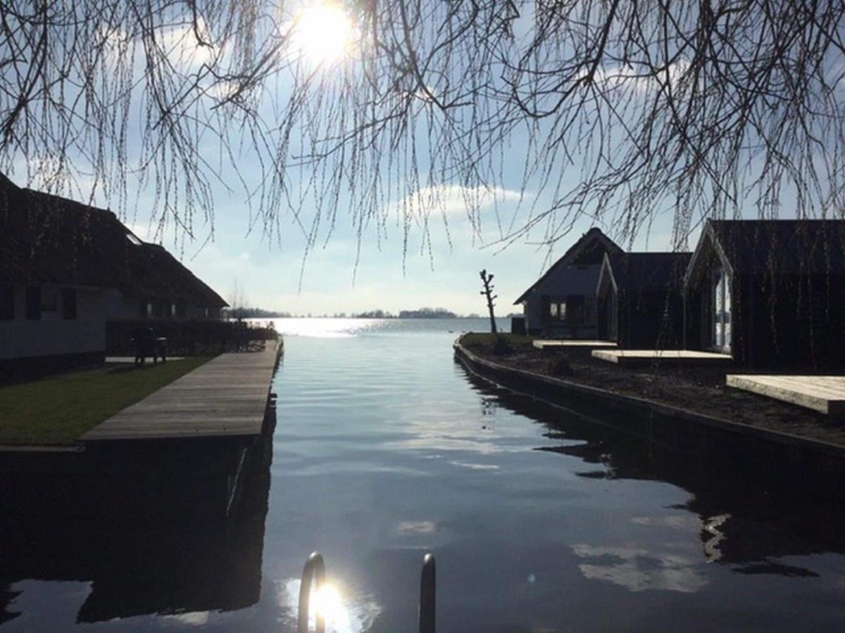 Attractive Holiday Home With Jetty Steendam Exterior foto