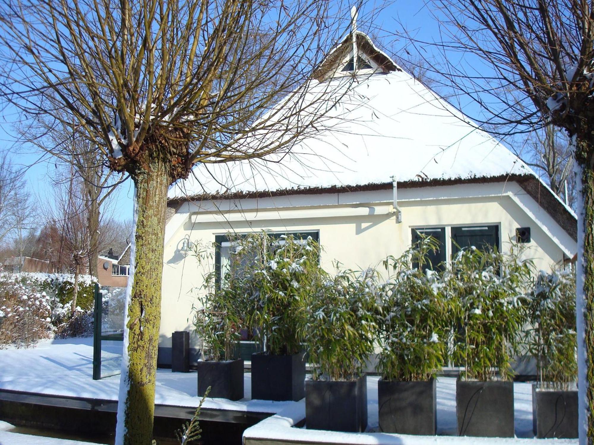 Attractive Holiday Home With Jetty Steendam Exterior foto